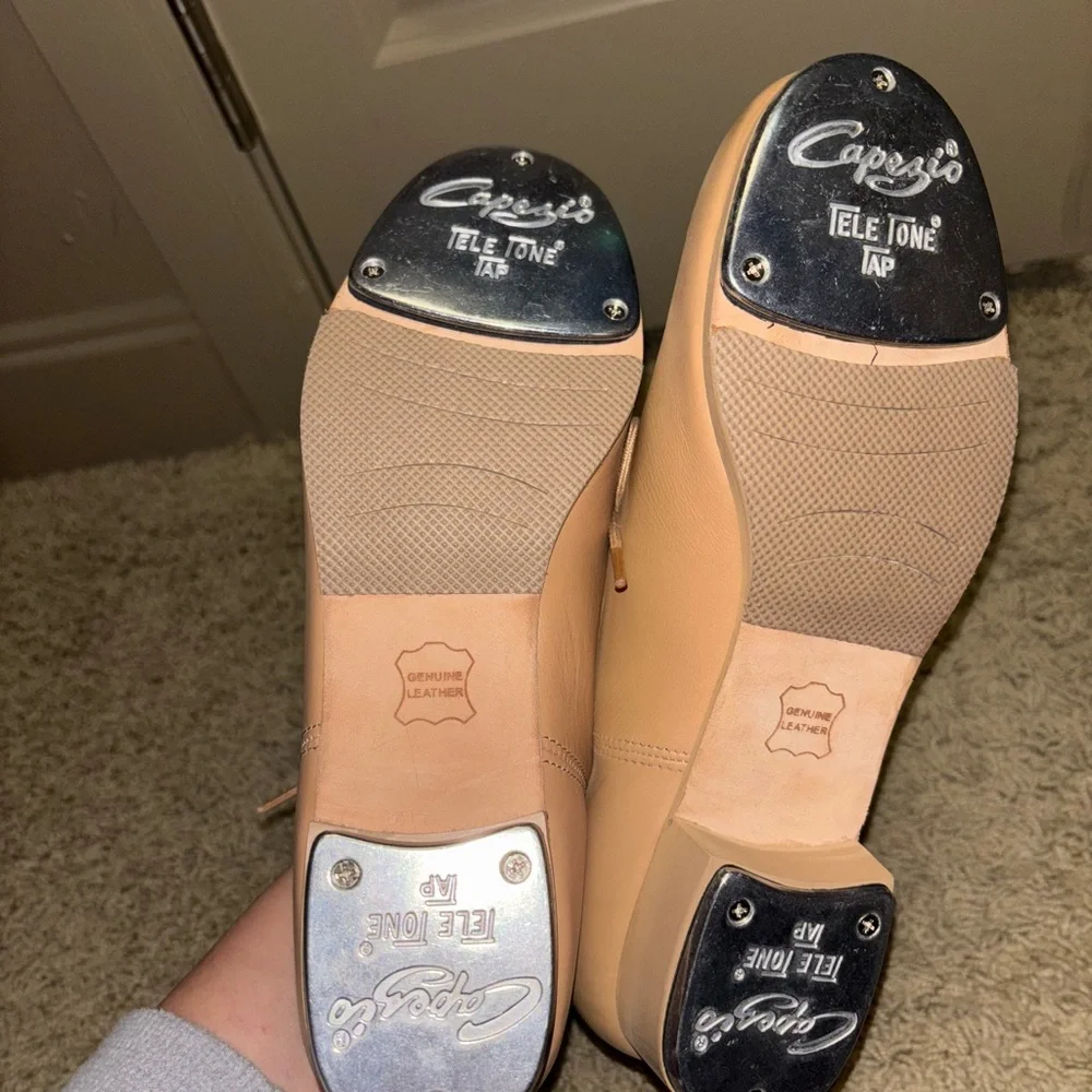 Capezio Women’s Cadence Tap Shoes - Picture 3 of 5